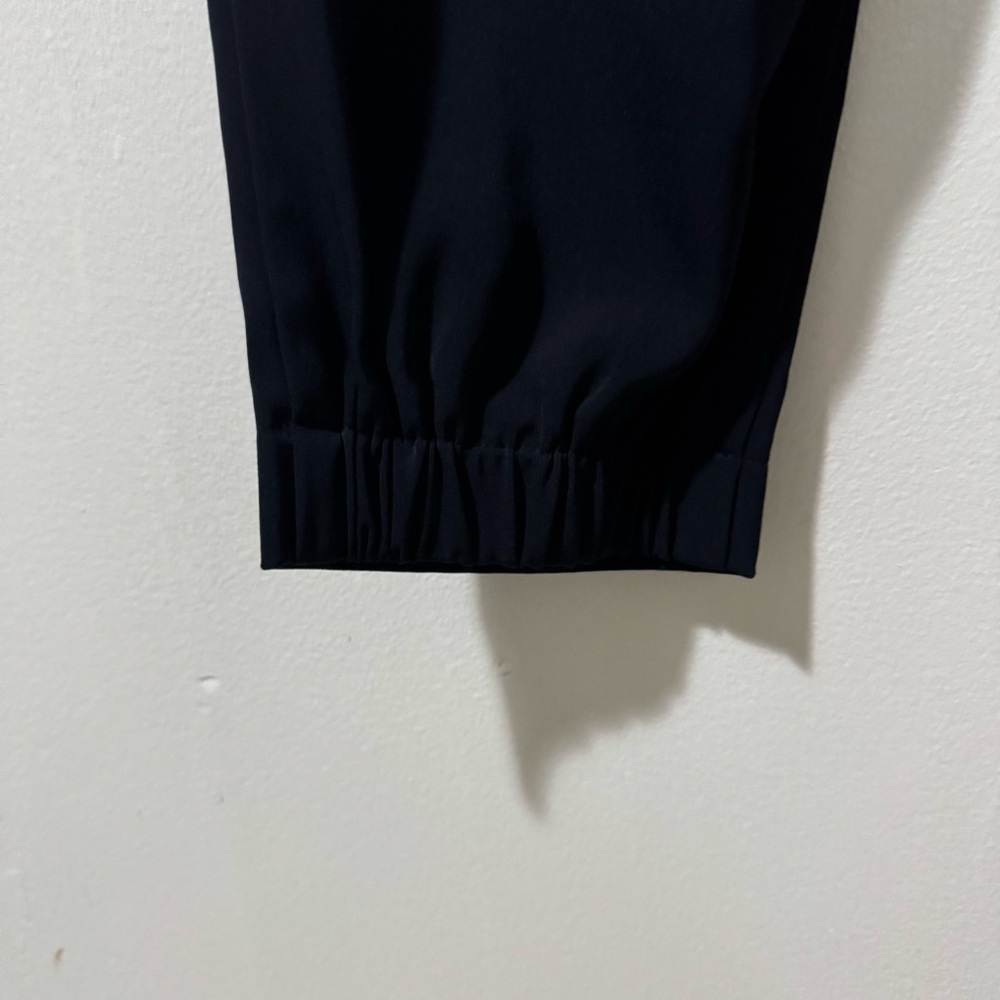 Uniqlo High Rise Pleated Jogger Pants - Navy Blue - Picture 5 of 5